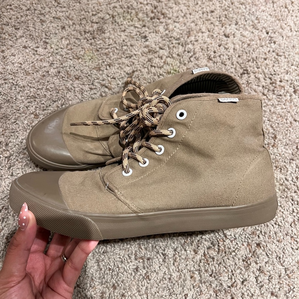 Bangs Shoes W9 M7.5